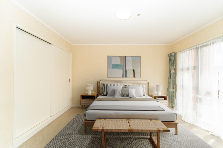 Bedroom (digitally staged)